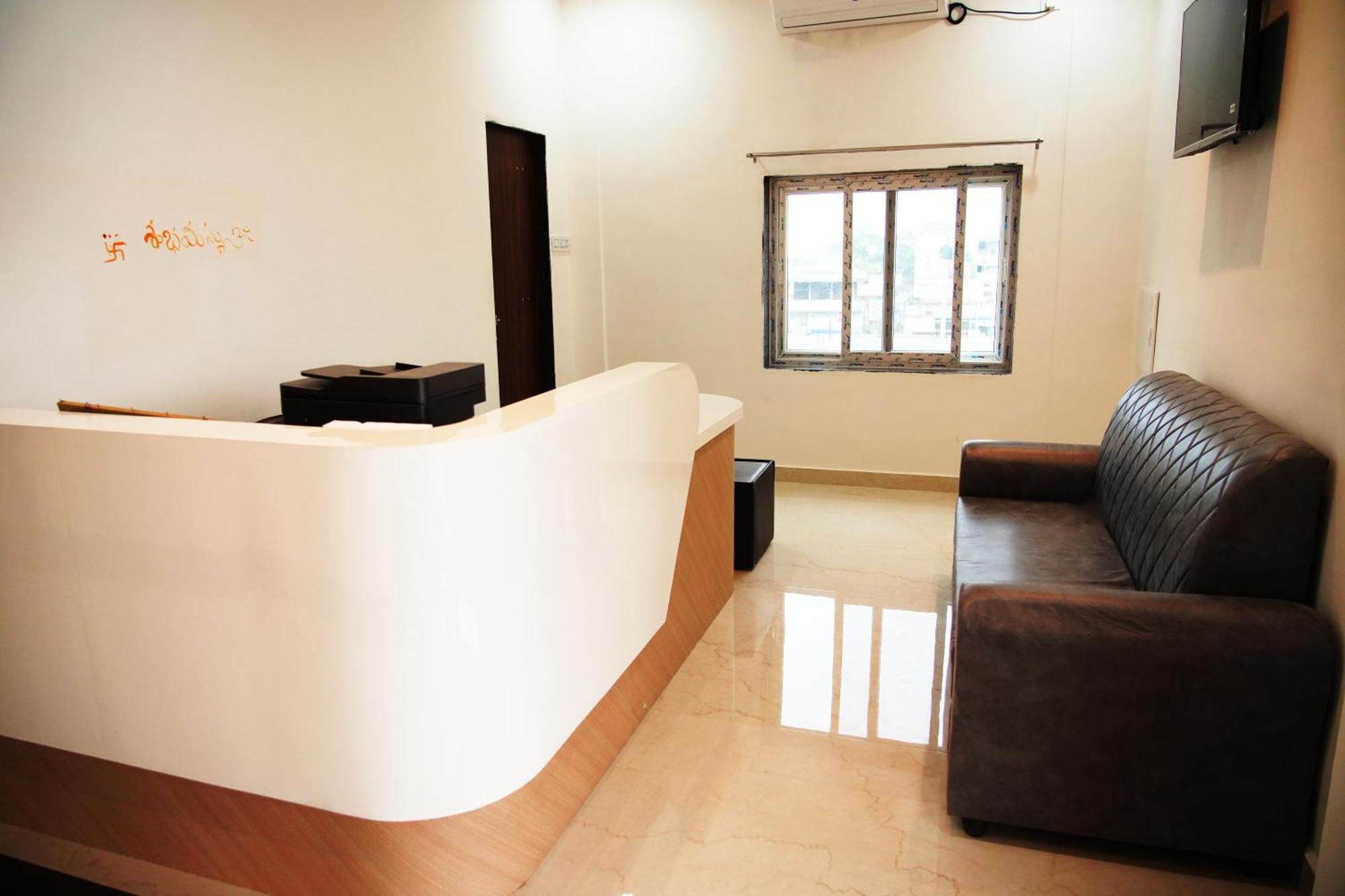 فندق Sunshine Residency Mancherāl المظهر الخارجي الصورة